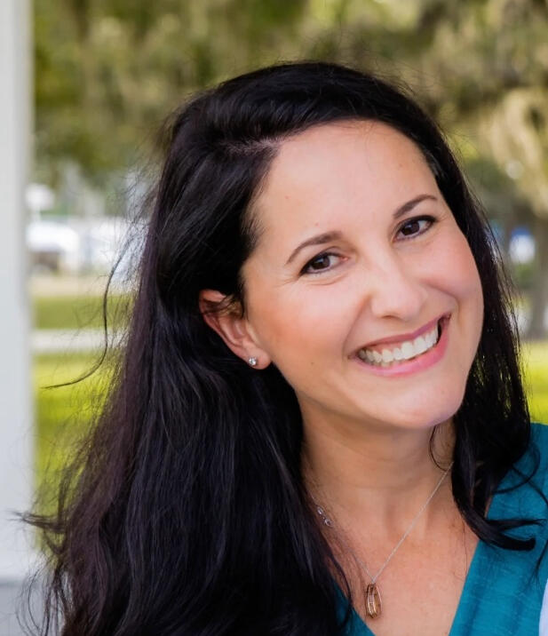 Natalie Lawry Headshot